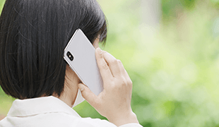 電話・メール予約対応による業務負担と予約ミス